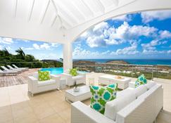 Grand Case Luxury Apartment with Infinity Pool - Grand-Case - Balkong