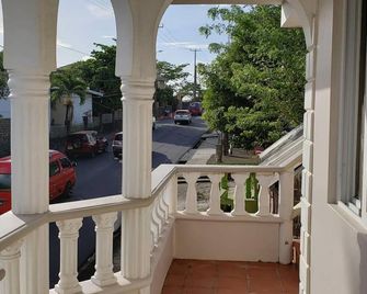 Unit 1 Private Apartment - Roseau - Roseau - Balcony