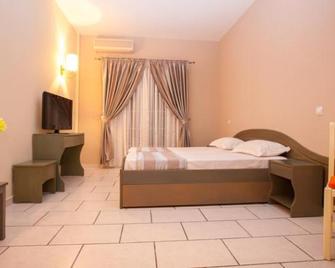 Memento Kassiopi Resort - Kassiopi - Bedroom