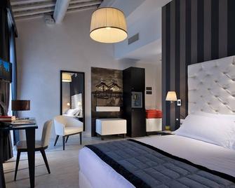 Hotel Nazionale - פרארה - חדר שינה