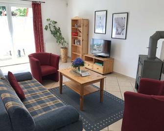 Ferienanlage Gutshaus Gramkow - Wismar - Wohnzimmer