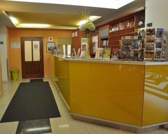 City Central De Luxe - Prague - Front desk