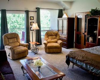 Lv5 Upper Floor Suite - La Verkin
