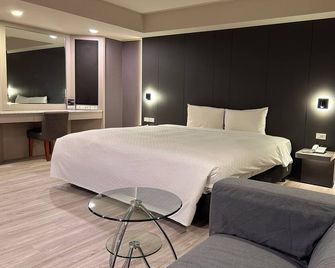 Forward Suites - Banqiao District