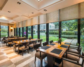 Lake View Hotel - Beijing - Restaurant