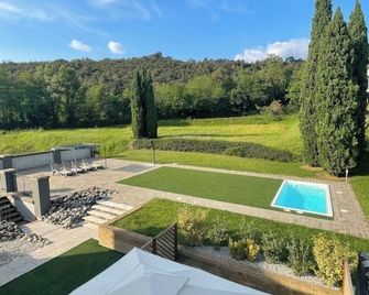 Villa Valle Franciacorta - Yellow Apartment with Pool, Garden and Solarium - Rodengo-Saiano - Piscina