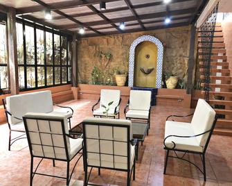 Casa Roces - Legazpi City - Lounge