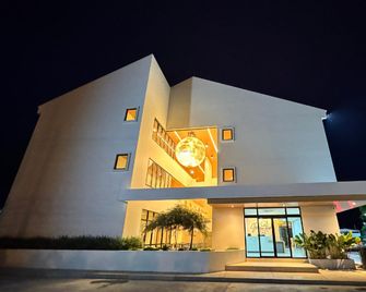 Green Eco Hotel - Chaiyaphum - Edificio
