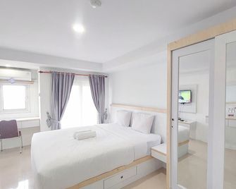 Relaxing Studio Apartment at Mansyur Residence - Medan - Bedroom