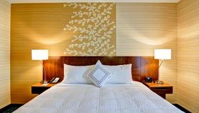 Fairfield Inn and Suites by Marriott Kamloops - Kamloops - Schlafzimmer