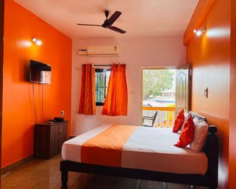 Marina Guest House - Calangute - Ložnice