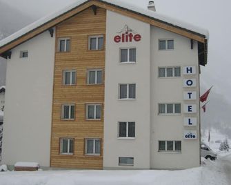 Hotel Mountime - Taesch - Edificio