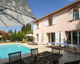 Awesome Home In Mouans-Sartoux - Mouans-Sartoux - Piscine