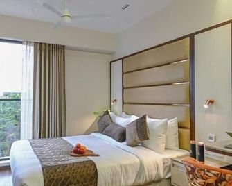 Hotel Grand Girdhar Premier - Indore