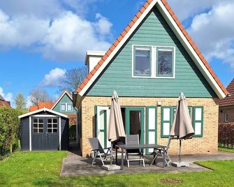 Graspieper - Zonnemaire - Building