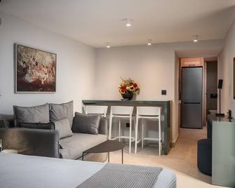 New York Luxury Suites - Corfú - Sala de estar