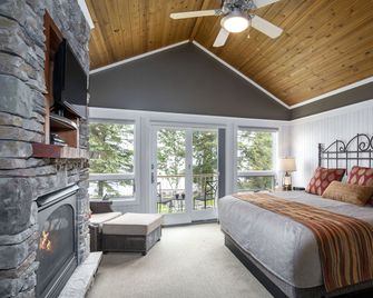 Larsmont Cottages - Two Harbors - Bedroom