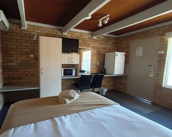 Red Chief Motel - Gunnedah - Bedroom