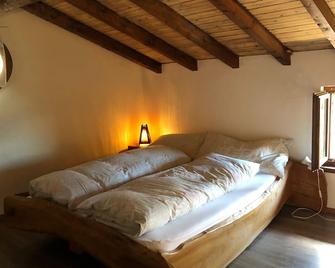 Come stay in our Little Nest - Brissago - Bedroom