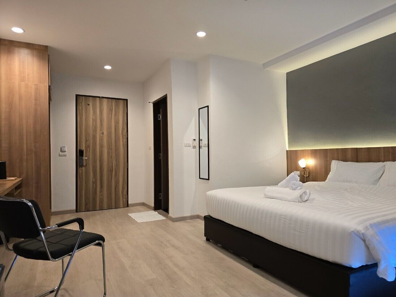 Manee Mantra Hotel, Kanchanaburi - Kanchanaburi