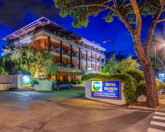 Hotel Oliveto - Desenzano del Garda - Building