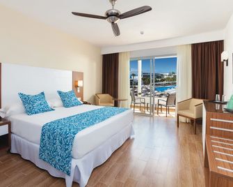 Hotel Riu Arecas - Adults Only - אדייחה - חדר שינה