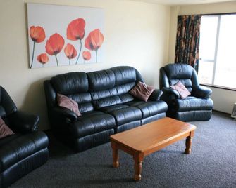 Arcadian Motel - Dunedin - Living room
