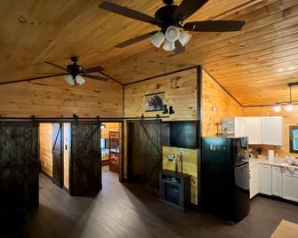 New! Yogi's Get Away in Red River Gorge- Big Yard. - Campton - Cucina