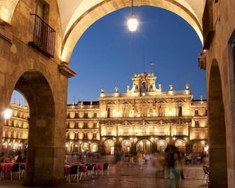 Hostal Plaza de España - Salamanque - Bâtiment