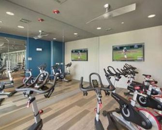 Resort-Style Apartments near The Galleria - Houston - Ginásio