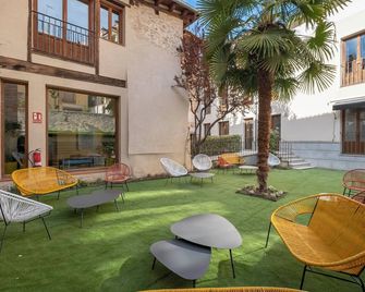 Hotel Cetina Palacio Ayala Berganza - סגוביה - פטיו