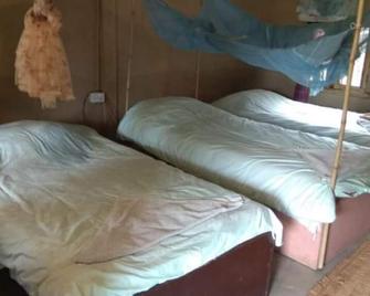 Barauli Community Homestay - Kawasoti - Habitación