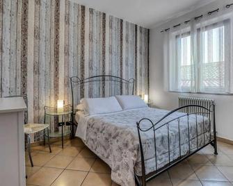 Casa Casoni - Il Conero - Osimo - Bedroom