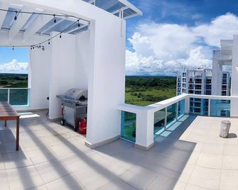 Penthouse with Breathtaking Ocean Views - King Bed - Río Hato - Balkon