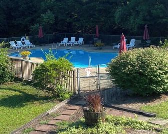 Woodland Retreat (#97A) | Quiet area | Minutes to Bryce Resort! - Basye - Piscina