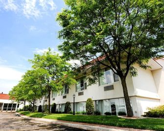 Adam's Airport Inn - Ottawa - Edificio