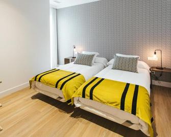 The Lucky Flats - Poeta Quintana - Alicante