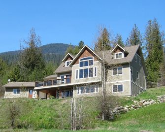 Eagleview Retreat Guest House. Two lodgings in one - Balfour - Building