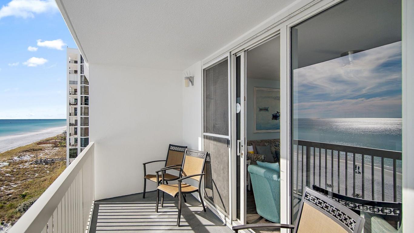 Pelican Beach Resort By Colasan