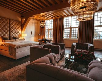 Boutique Hotel Steenhof Suites - Adults Only - Лейден