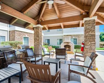 Staybridge Suites Gulf Shores By IHG - Gulf Shores - Patio