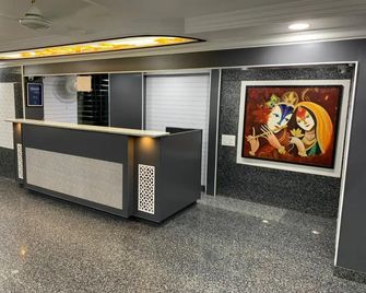 Hotel Okasu - Raipur - Front desk