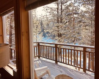 Quiet 1 BR + loft cabin great for weekend getaways & stargazing. Pet Friendly! - Cle Elum - Balcony