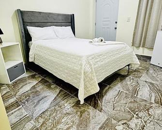 New hotel neo - Barahona - Slaapkamer