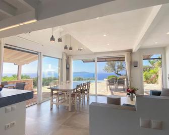 Villa Anatoli - Luxury seafront villa with private infinity pool - Sivota