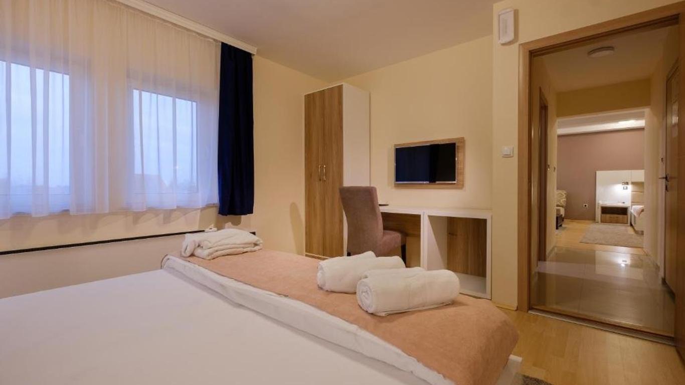 Airport Hotel Garni