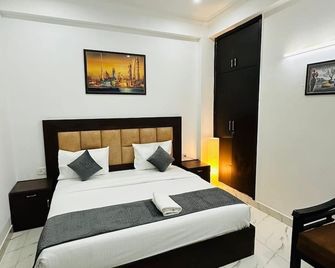 Vikrant Residency 177 - גורגאון - חדר שינה