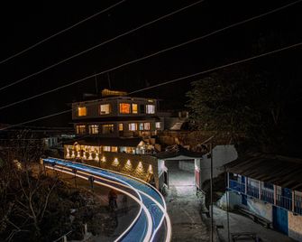Munaals Nest - Chakrāta - Building