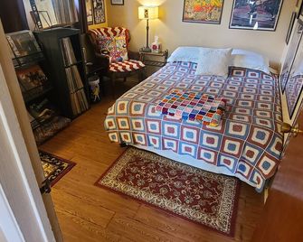 The Ganja Getaway - Arroyo Grande - Bedroom