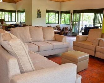Gorilla Hills Eco-lodge - Kisoro - Sala de estar